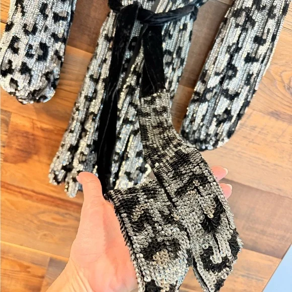 Retrofete SEQUIN Silver & Black Gabriella Leopard Print Mini Wrap Dress NWT - Picture 10 of 15